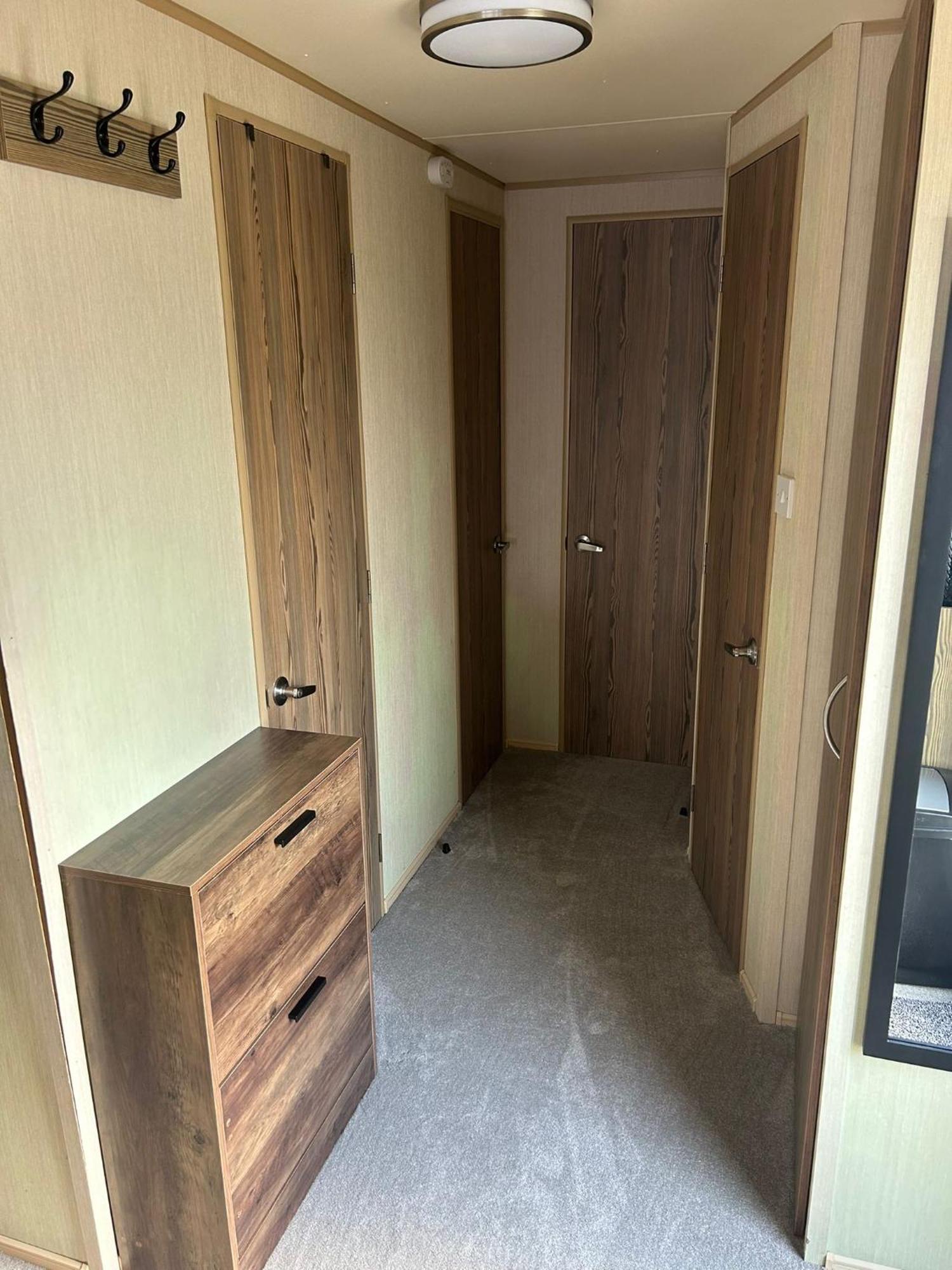 Blue Dolphin Holiday Park Gristhorpe Экстерьер фото