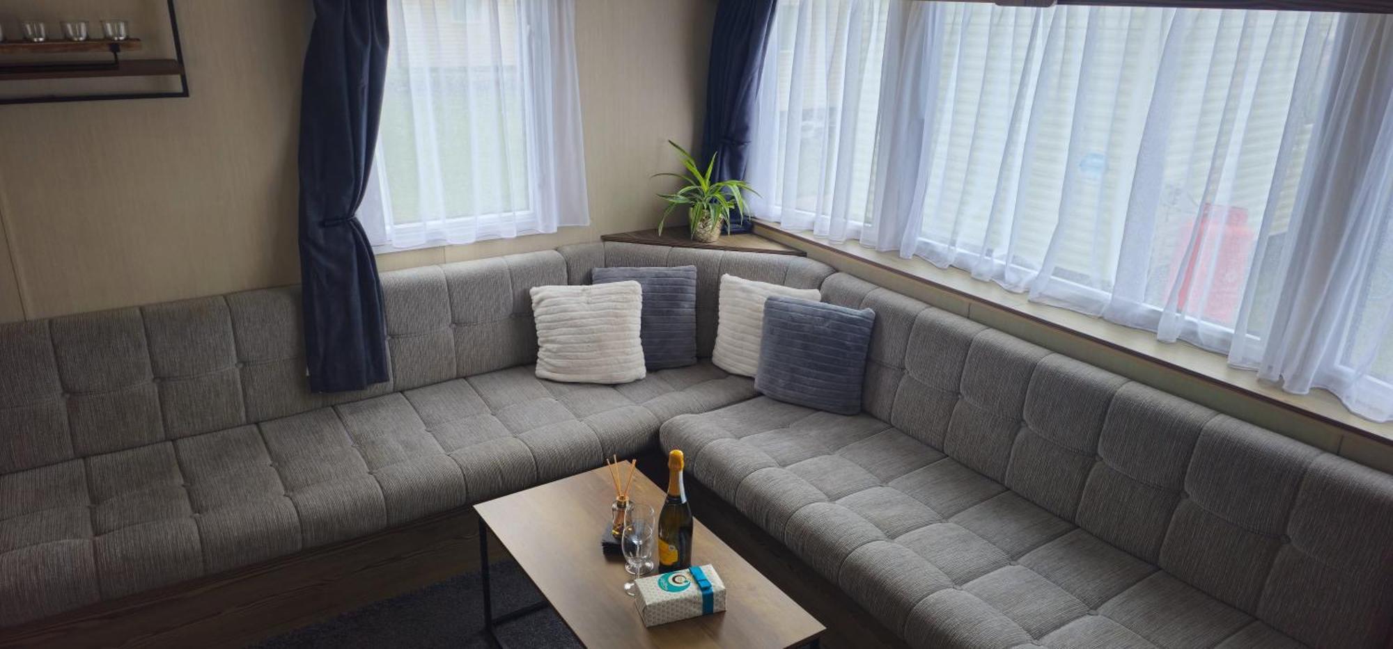 Blue Dolphin Holiday Park Gristhorpe Экстерьер фото
